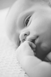 bild von neugeborenem baby © miriam ellerbrake, berlin 2017
