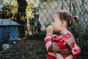 Authentische Familienreportage_Berlin_outdoor_bauernhof_10/2019 @ Miriam Ellerbrake